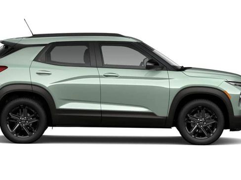 New 2026 Chevrolet TrailBlazer LT w/ Convenience Package FWD image 5