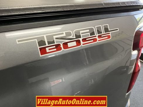 Used 2020 Chevrolet Silverado 1500 LT Trail Boss AWD/4WD image 28