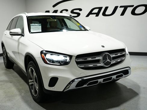 Used 2020 Mercedes-Benz GLC 300 4MATIC image 5