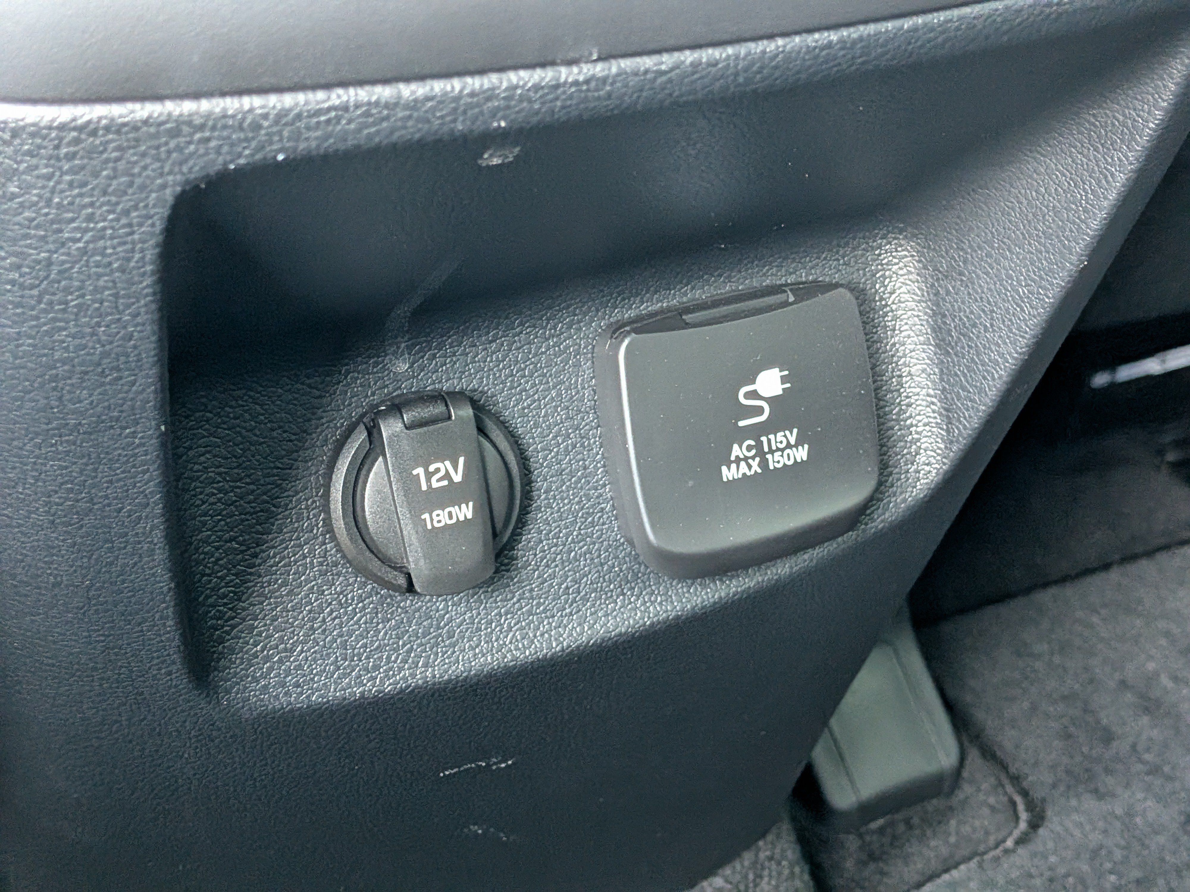 Used 2025 Hyundai Palisade Calligraphy FWD image 16