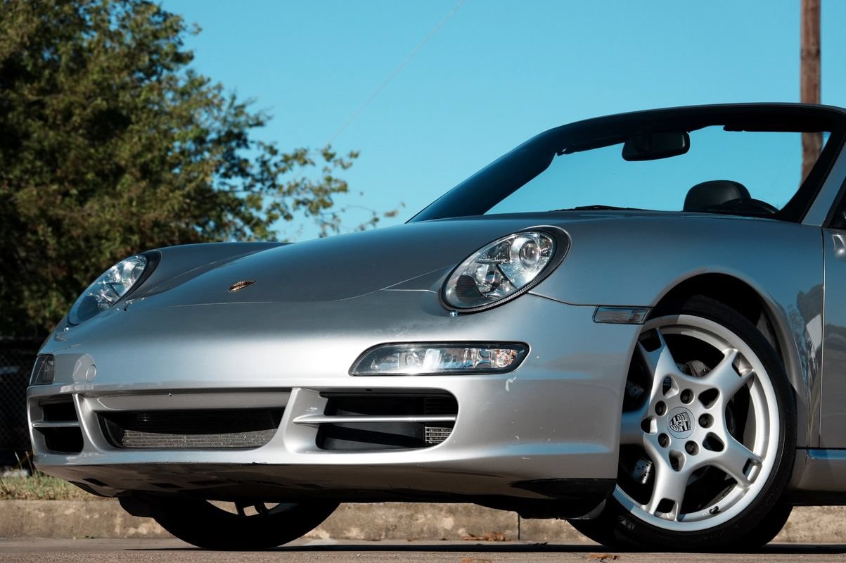 Used 2006 Porsche 911 Carrera 4 AWD/4WD image 22