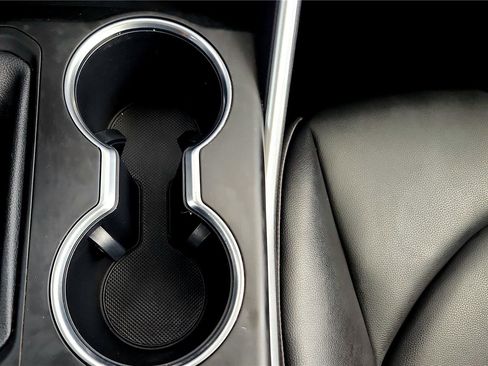 Certified 2024 Toyota Highlander XLE image 35