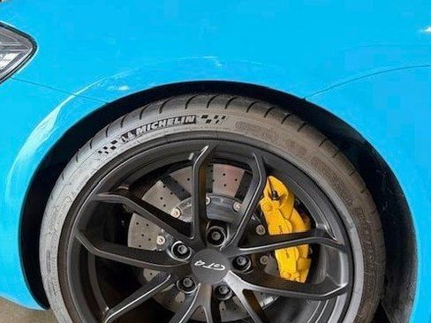 Used 2020 Porsche 718 Cayman GT4 image 7