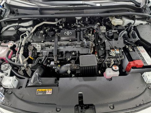 Used 2025 Toyota Corolla LE image 28