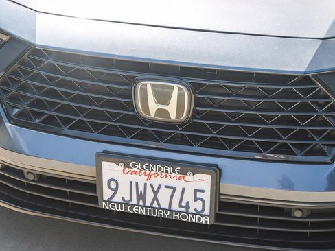 Used 2024 Honda Accord Touring image 5