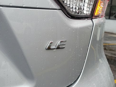 Used 2025 Toyota Corolla LE image 7