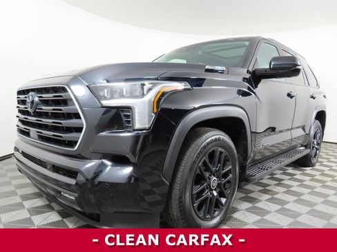 Used 2024 Toyota Sequoia Limited image 3