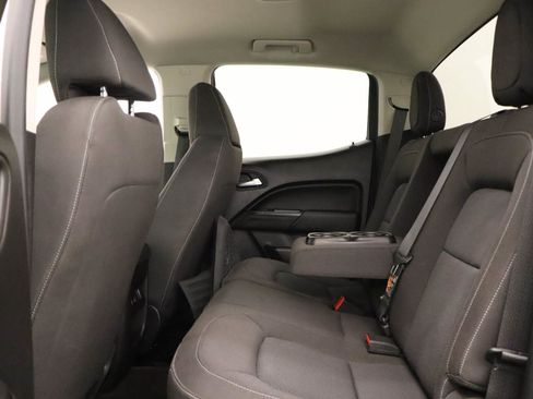 Used 2015 Chevrolet Colorado LT AWD/4WD image 16
