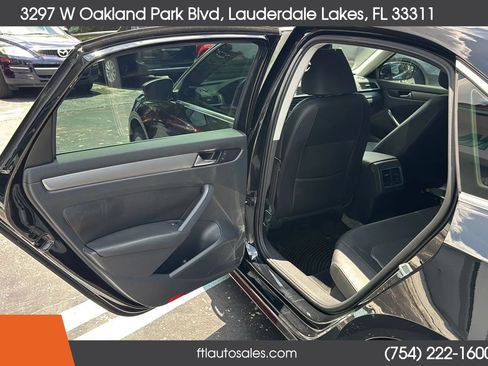 Used 2015 Volkswagen Passat TDI SE FWD image 23