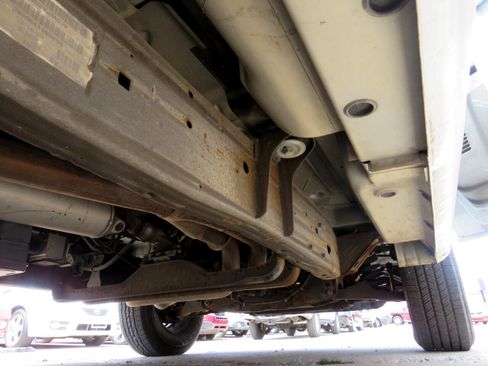 Used 2008 Chevrolet Express 1500 1500 Cargo, CLEAN TITLE. image 31