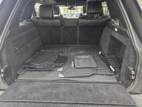 Used 2016 Land Rover Range Rover HSE image 14