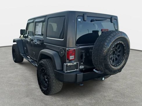 Used 2017 Jeep Wrangler Unlimited Sport w/ Connectivity Group AWD/4WD image 7