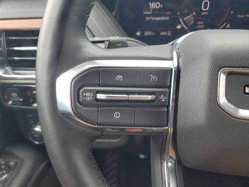 Used 2025 GMC Yukon Denali AWD/4WD image 23