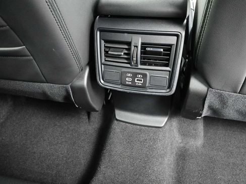 Used 2025 Subaru Forester Premium AWD/4WD image 25