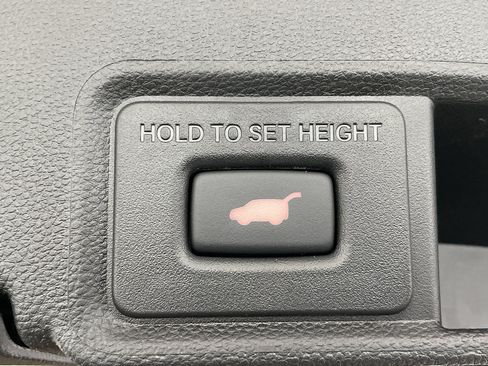 Used 2025 Acura RDX SH-AWD w/ Technology Package image 37