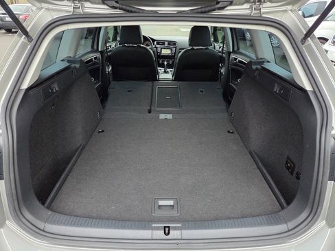 Used 2015 Volkswagen Golf TDI SEL image 22