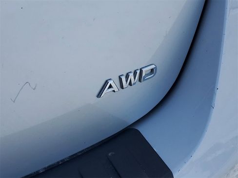 Used 2013 Nissan Rogue S image 29