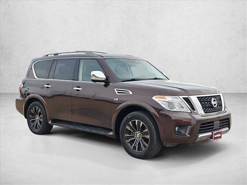 Used 2019 Nissan Armada Platinum w/ Captain's Chairs Package RWD image 3