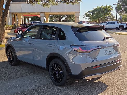 New 2027 Honda HR-V Sport image 3