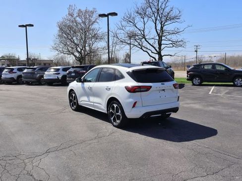 Used 2023 Ford Escape ST-Line Select w/ Tech Pack #2 AWD/4WD image 5