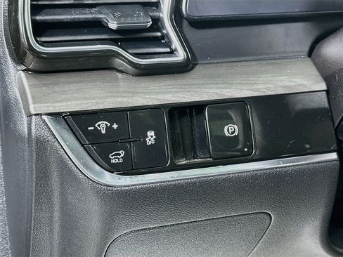 Certified 2024 Kia Sportage X-Pro AWD/4WD image 10