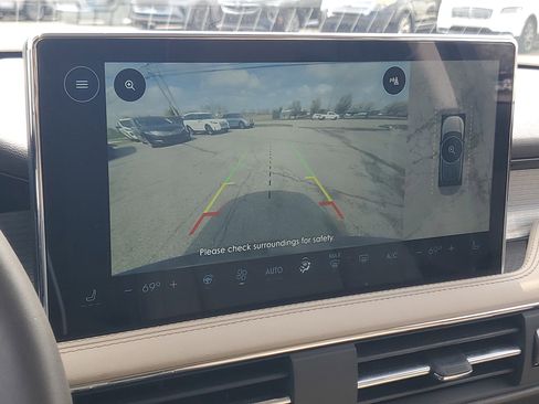 Certified 2023 Lincoln Corsair AWD w/ Equipment Group 101A image 17