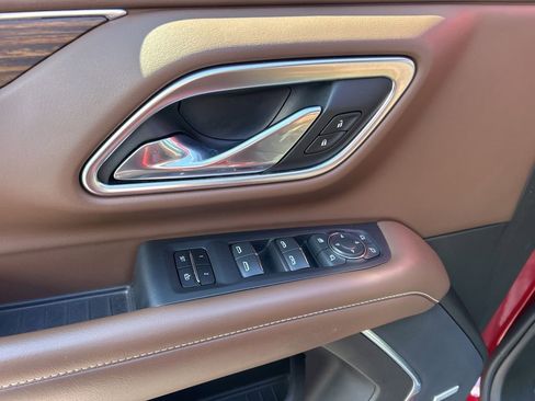 Used 2021 Chevrolet Tahoe High Country w/ Premium Package image 4