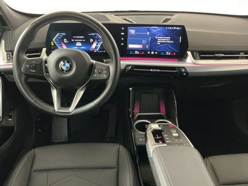 Certified 2025 BMW X1 xDrive28i w/ Technology Package image 9