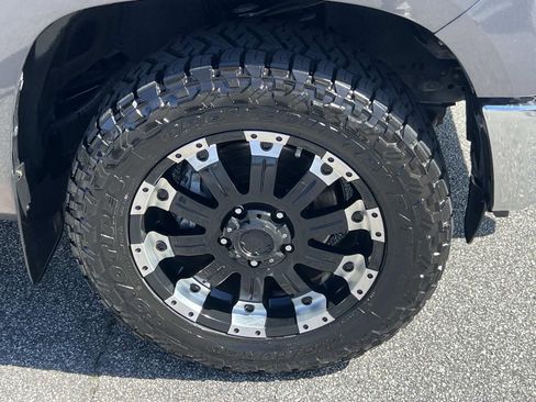 Used 2016 Toyota Tundra SR5 w/ SR5 Upgrade Package image 12