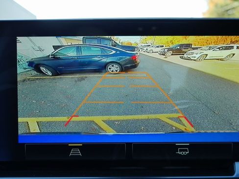 New 2026 Chevrolet Silverado 1500 LT image 17