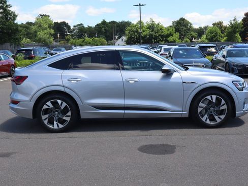 Used 2020 Audi e-tron Premium Plus AWD/4WD image 4