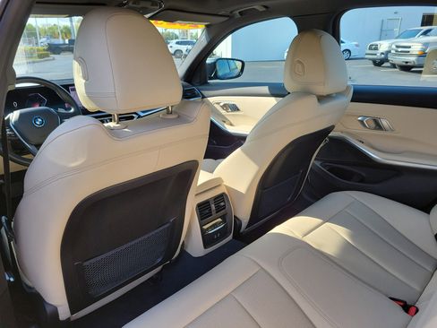 Used 2023 BMW 330e w/ Driving Assistance Package image 10