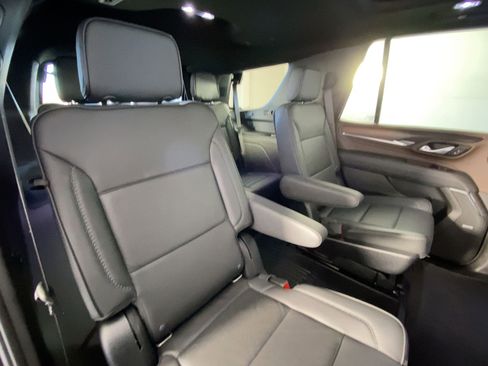 Used 2021 GMC Yukon Denali w/ Denali Premium Package image 32