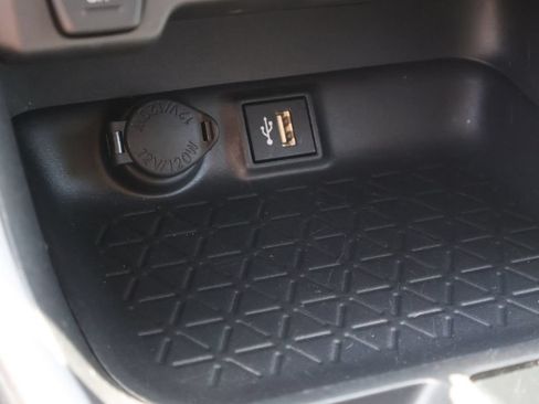Used 2025 Toyota RAV4 LE FWD image 34