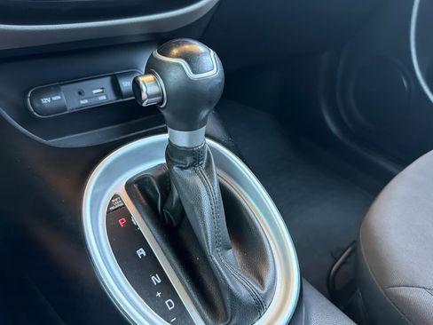 Used 2015 Kia Soul FWD image 22