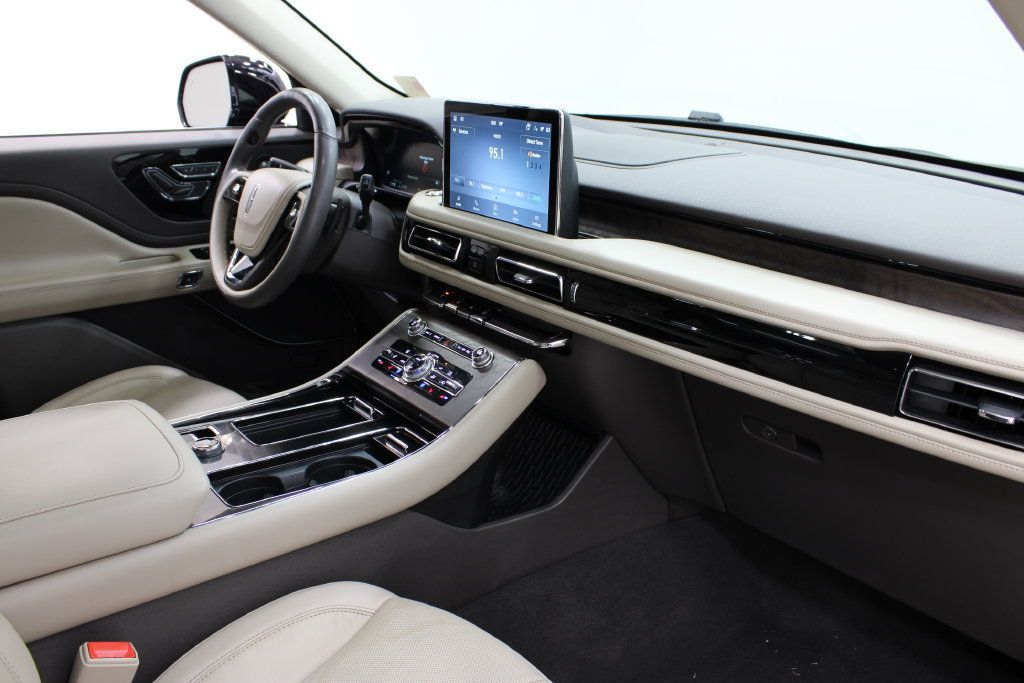 Used 2023 Lincoln Aviator Reserve w/ Elements Package Plus RWD image 28