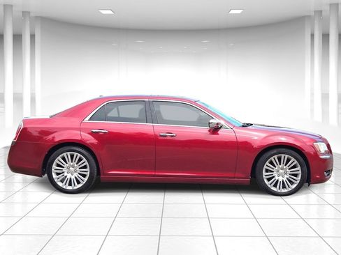 Used 2013 Chrysler 300 C RWD image 2