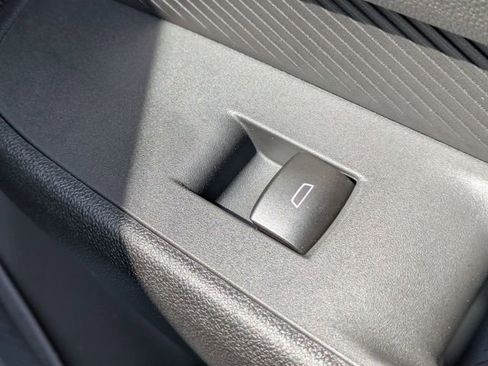 New 2027 Chevrolet Bolt LT w/ Comfort Package FWD image 30