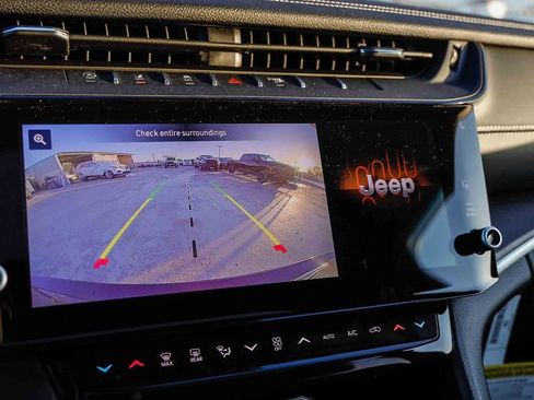 New 2026 Jeep Grand Cherokee Altitude image 28