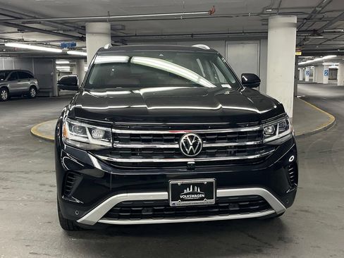 Certified 2021 Volkswagen Atlas Cross Sport SEL Premium w/ Cross Sport MDO Package AWD/4WD image 33