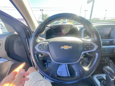 Used 2022 Chevrolet Colorado LT w/ Fleet Safety Package image 14