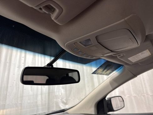 Used 2017 Ford Edge Titanium image 28