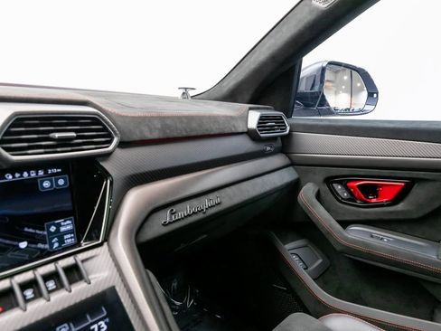 Used 2024 Lamborghini Urus Performante image 43