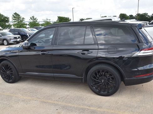 Used 2023 Lincoln Aviator Reserve w/ Jet Package RWD image 9