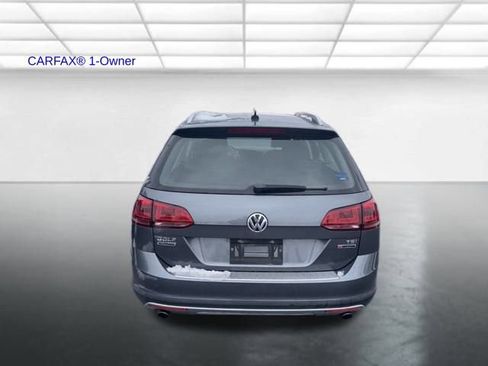 Used 2017 Volkswagen Golf Alltrack S image 15