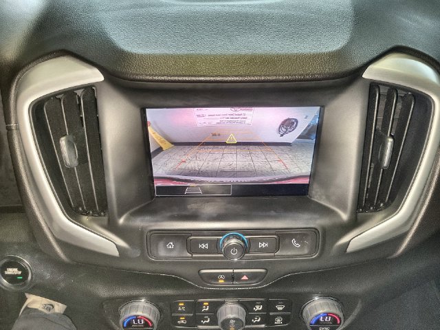 Used 2023 GMC Terrain SLE w/ Driver Convenience Package FWD image 17