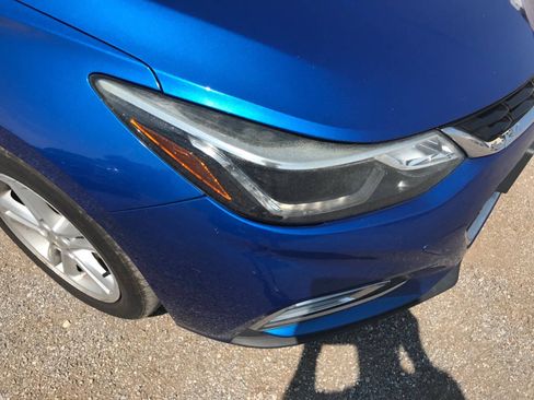 Used 2016 Chevrolet Cruze LT w/ Convenience Package FWD image 26