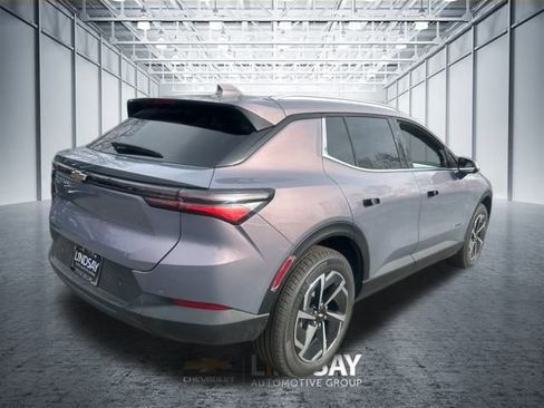 New 2026 Chevrolet Equinox EV LT image 4