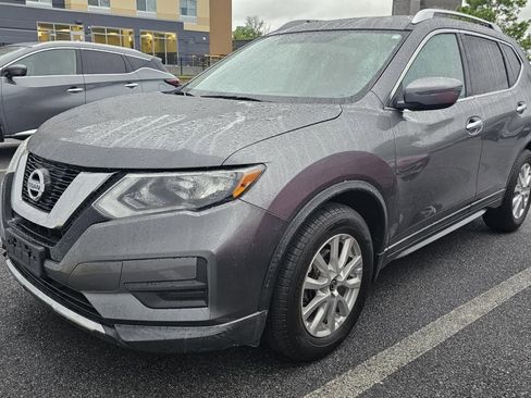 Used 2017 Nissan Rogue SV FWD image 1