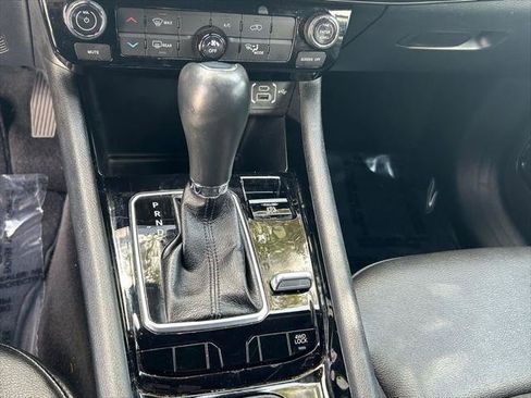 Certified 2022 Jeep Compass Altitude image 20